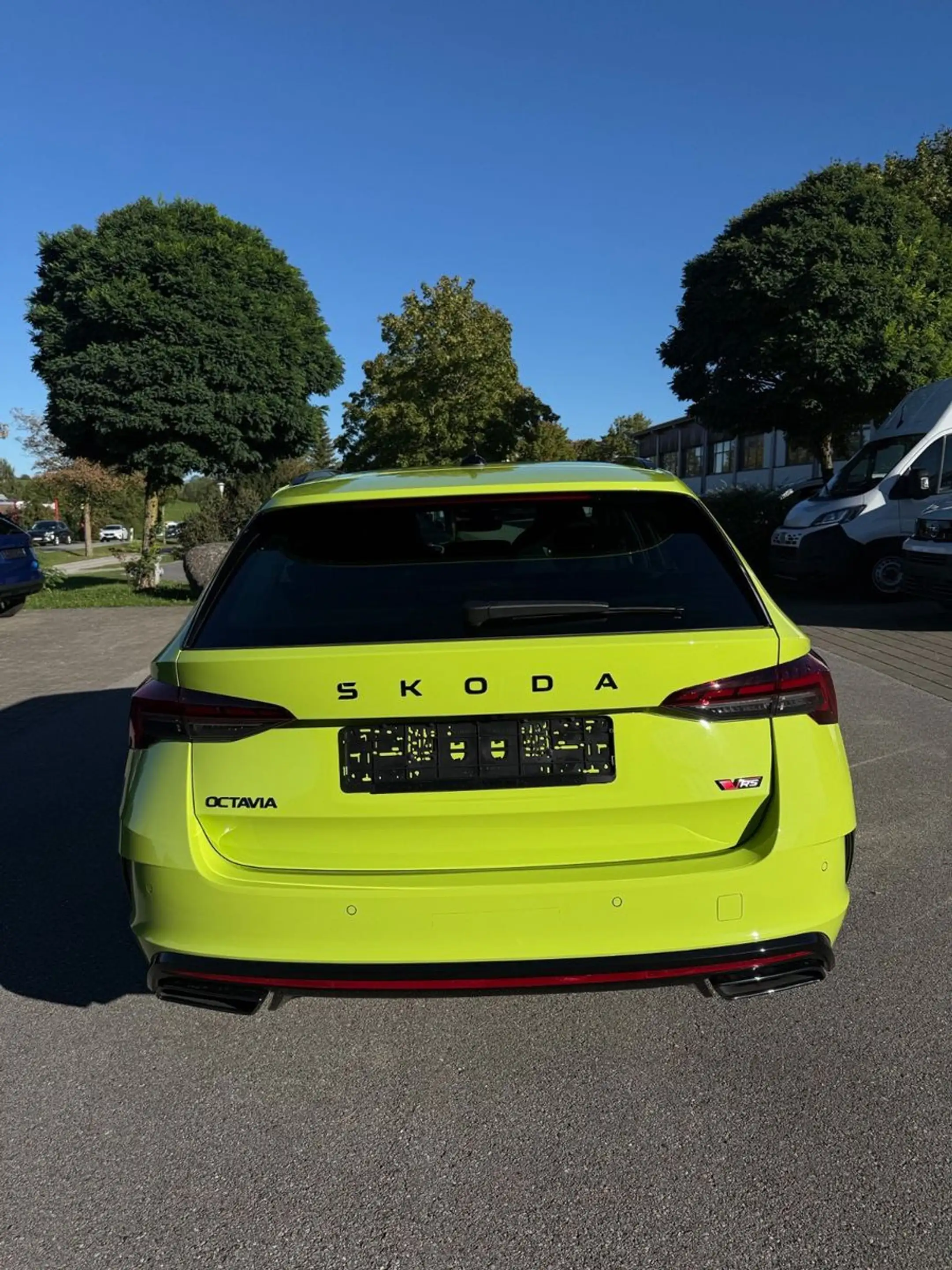 Skoda Octavia Combi 2.0 TSI RS *AHK*CANTON*HUD*360°* — photo 7
