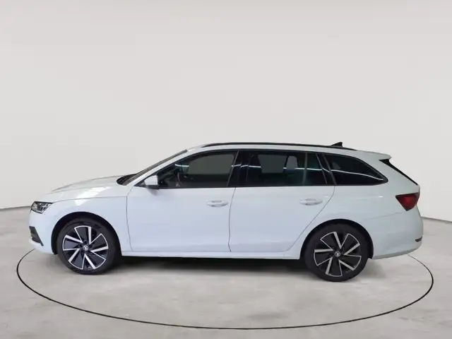 Skoda Octavia view 6