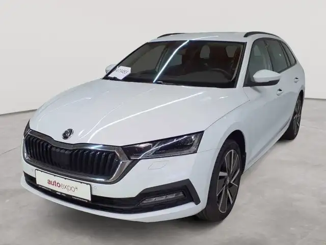Skoda Octavia view 2