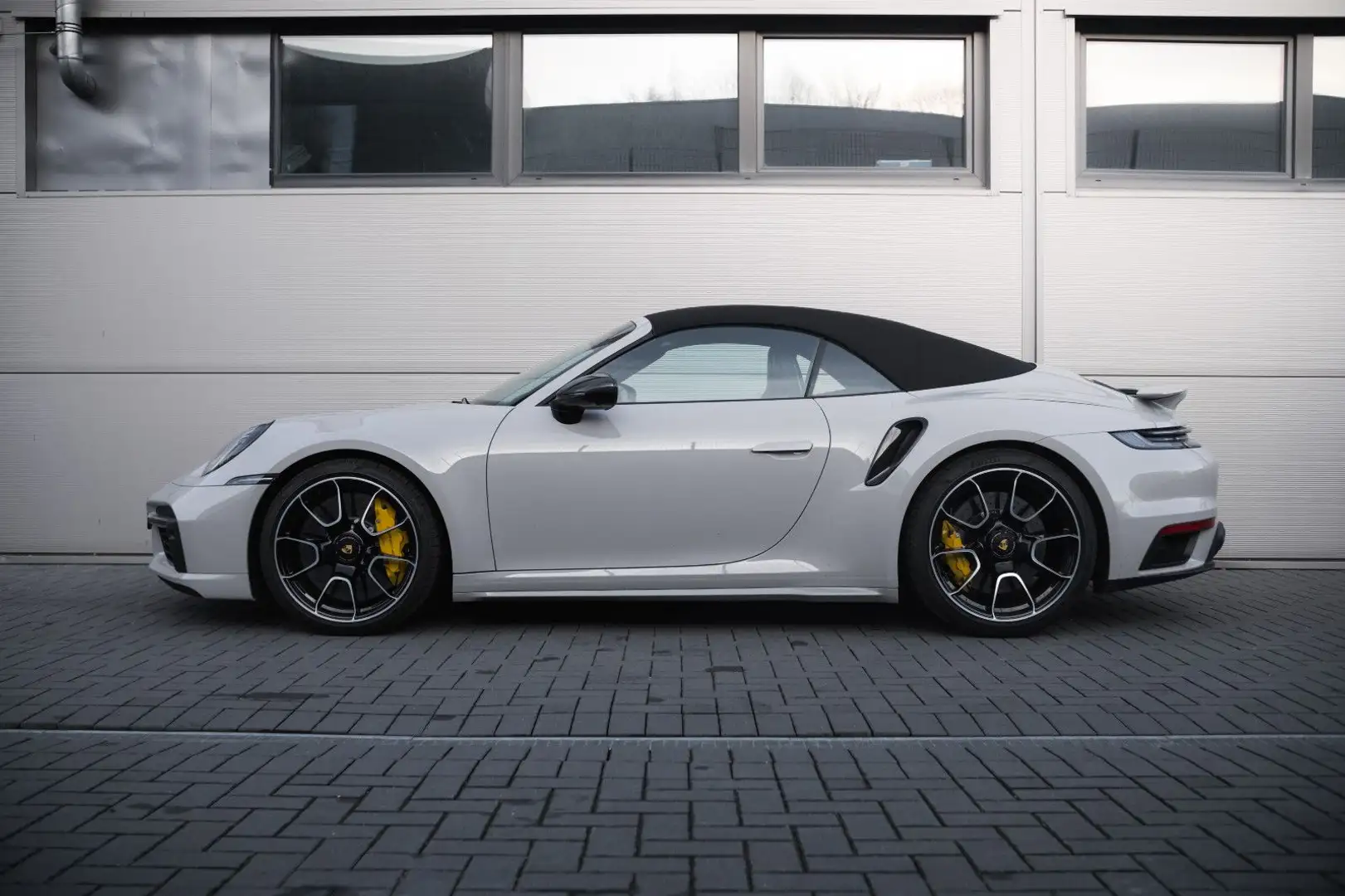 Porsche 992 /911 Turbo S Cabrio, Lift, Burm., Inno, LED - 2