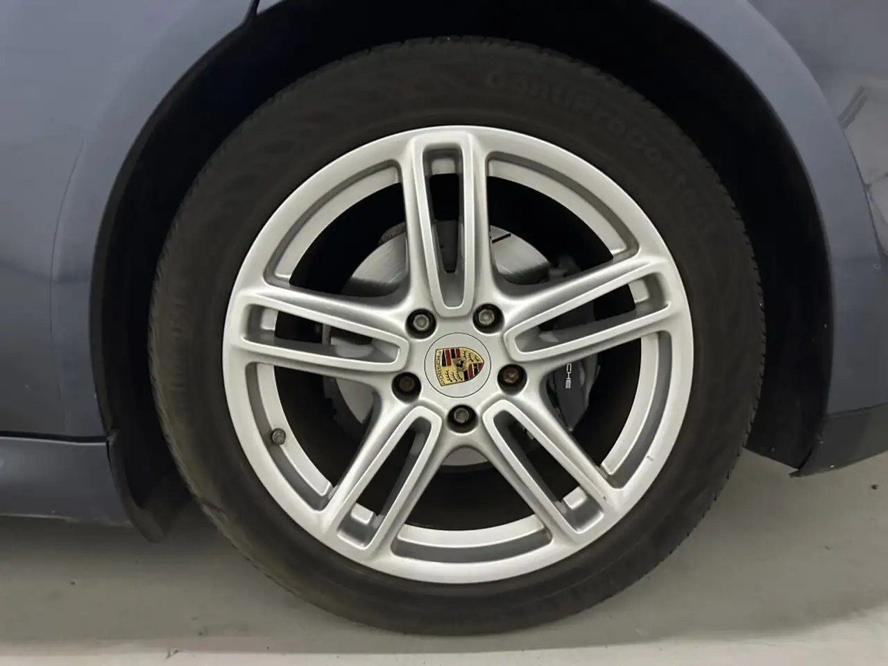 Porsche Panamera снимка Porsche Panamera