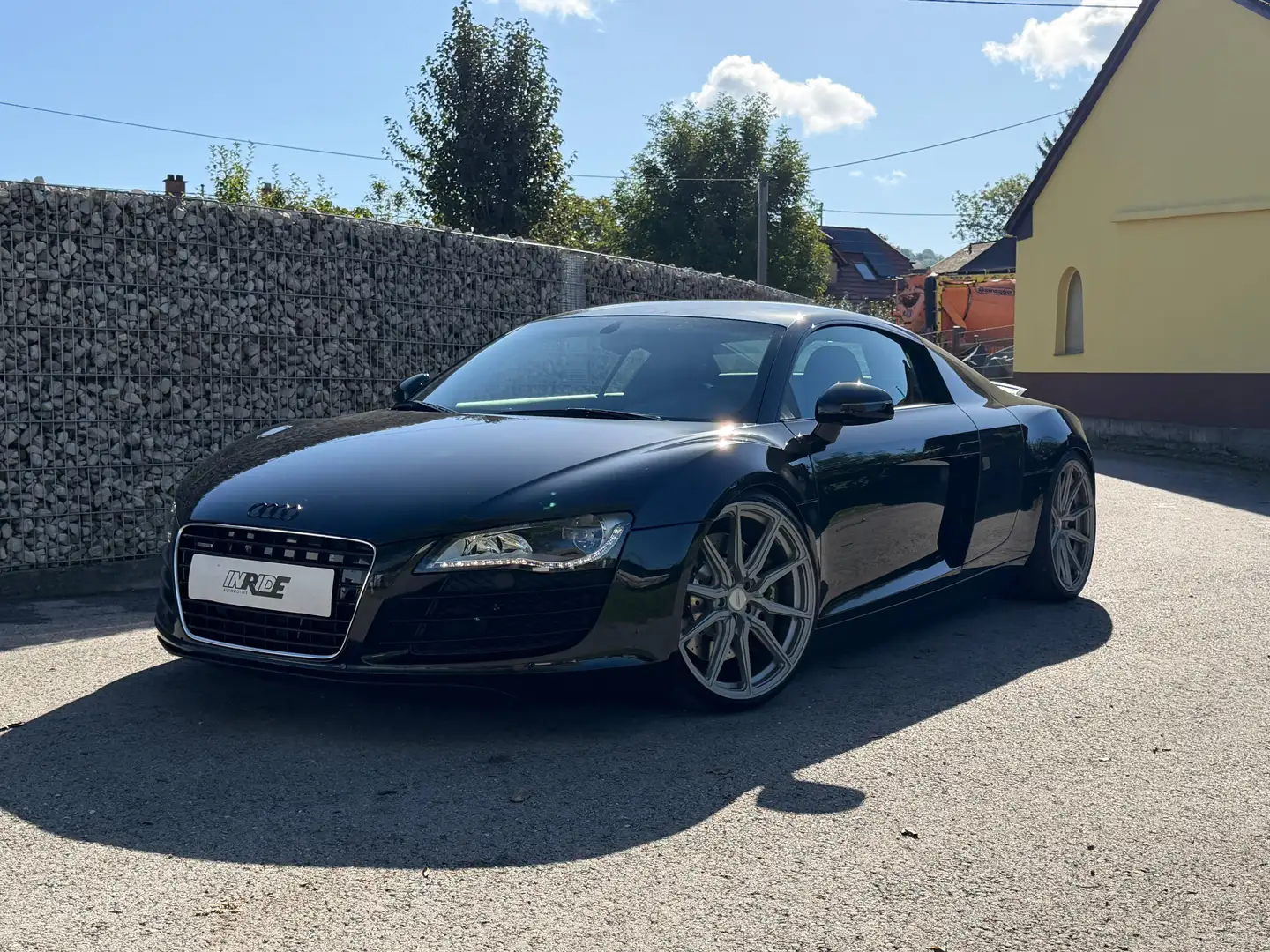 Audi R8 R8 Coupé 4,2 quattro R tronic *NEUWERTIG*KW* Schwarz - 1
