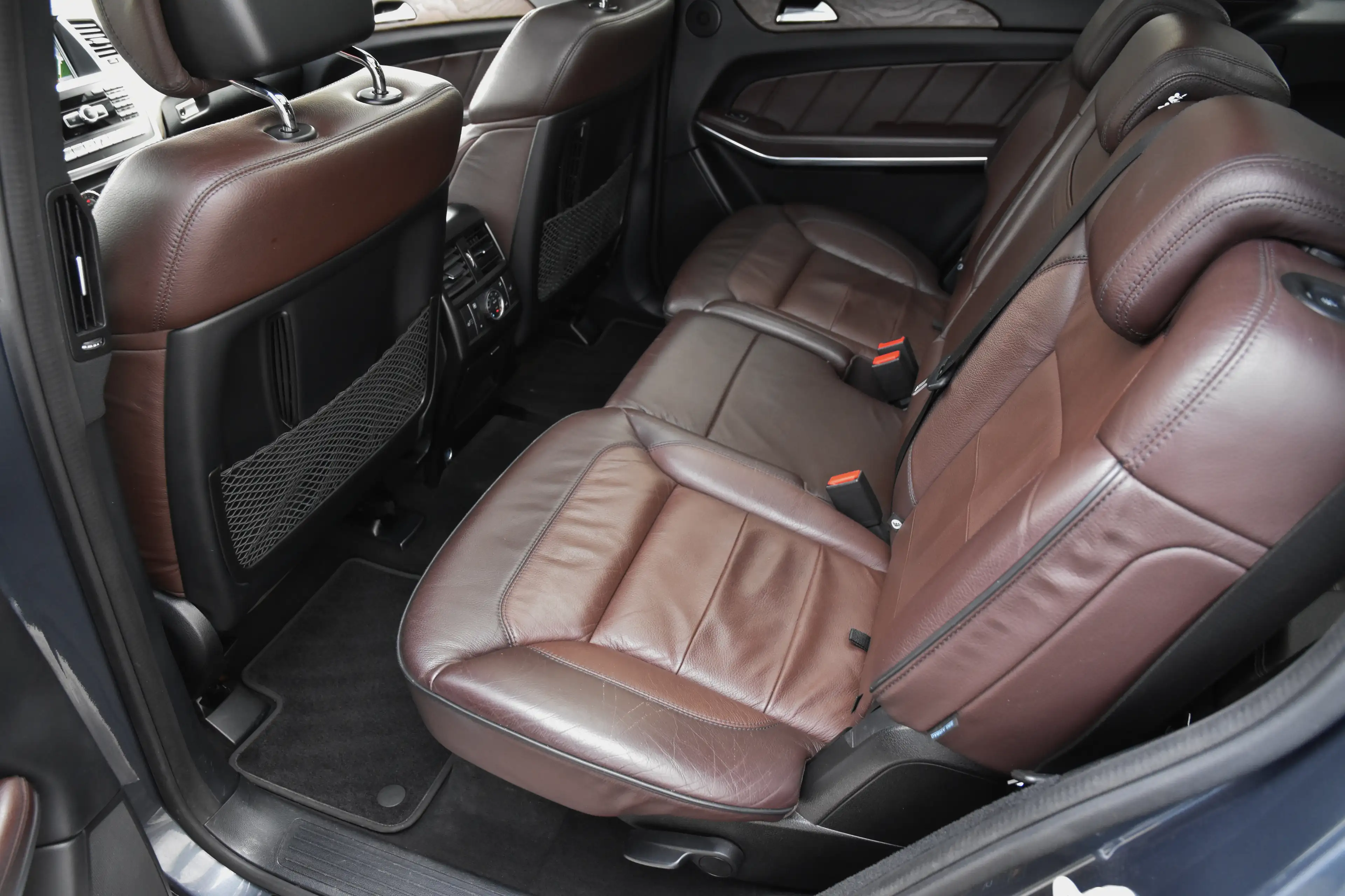 Mercedes-Benz GL 500 4-MATIC — photo 12