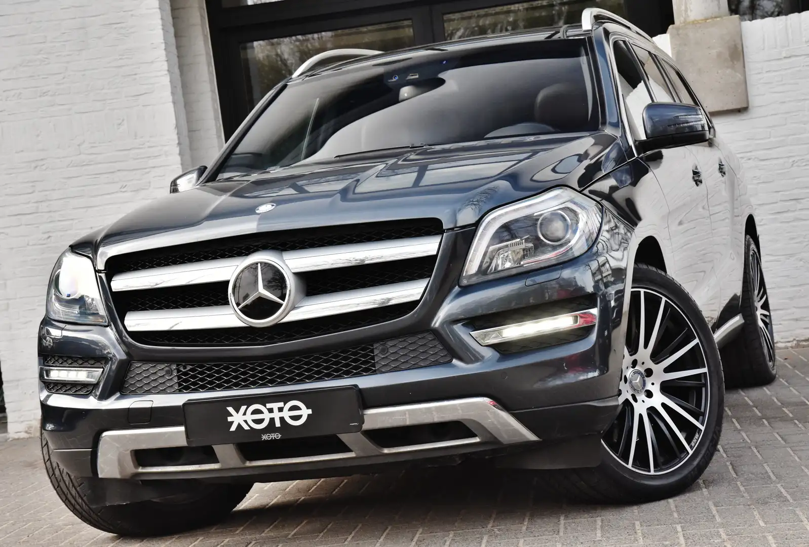 Mercedes-Benz GL 500 4-MATIC Grau - 1