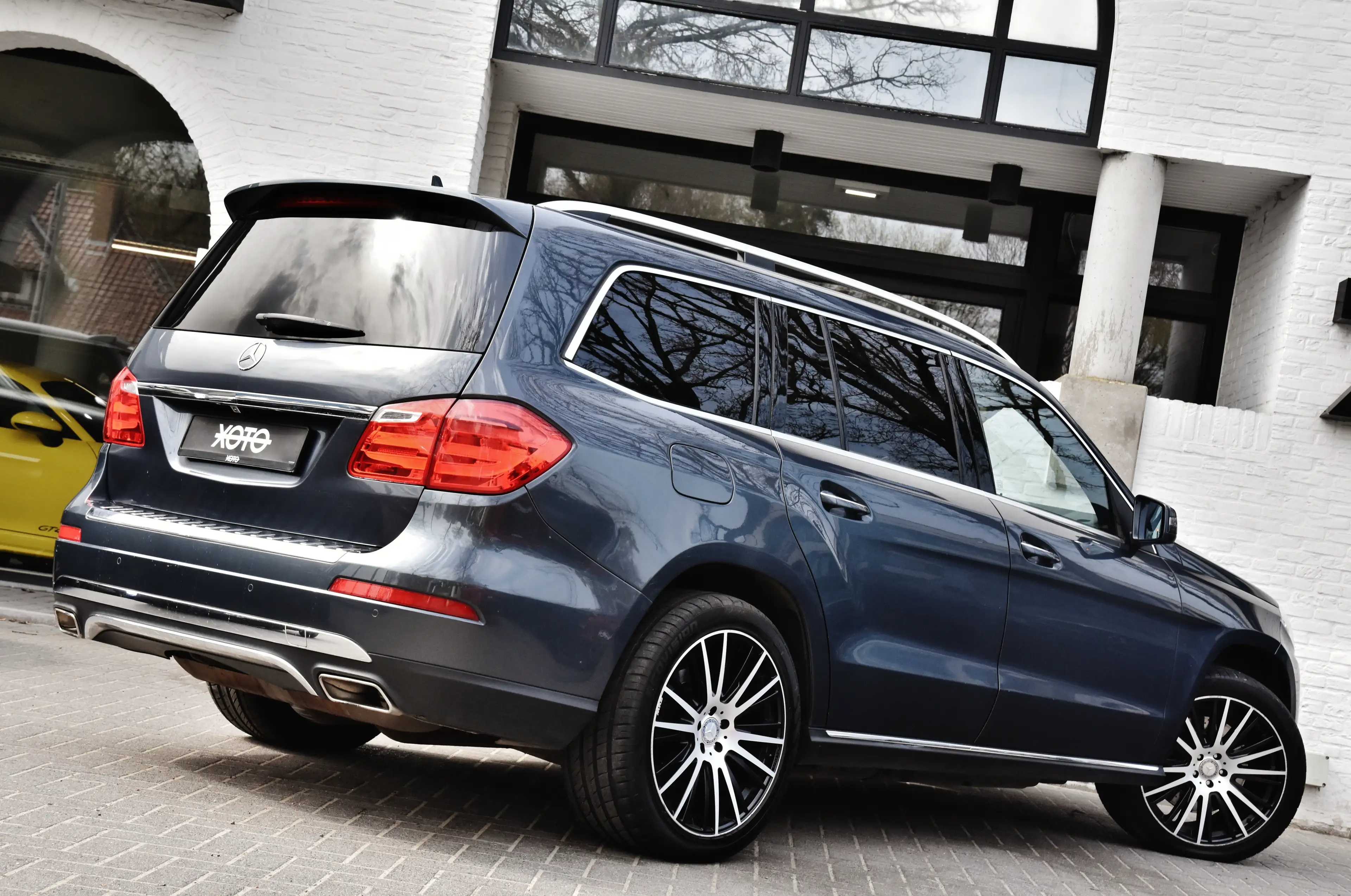 Mercedes-Benz GL 500 4-MATIC — photo 8