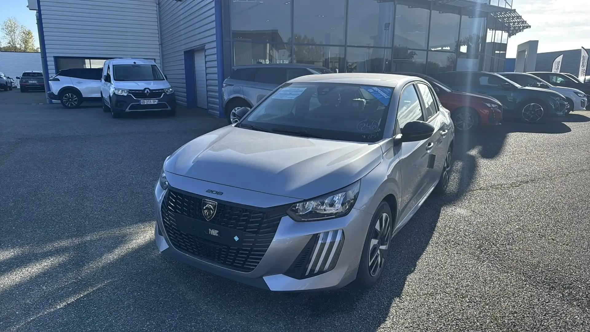 Peugeot e-208 1.2 PURETECH 75CH S\u0026S ACTIVE Gris - 1