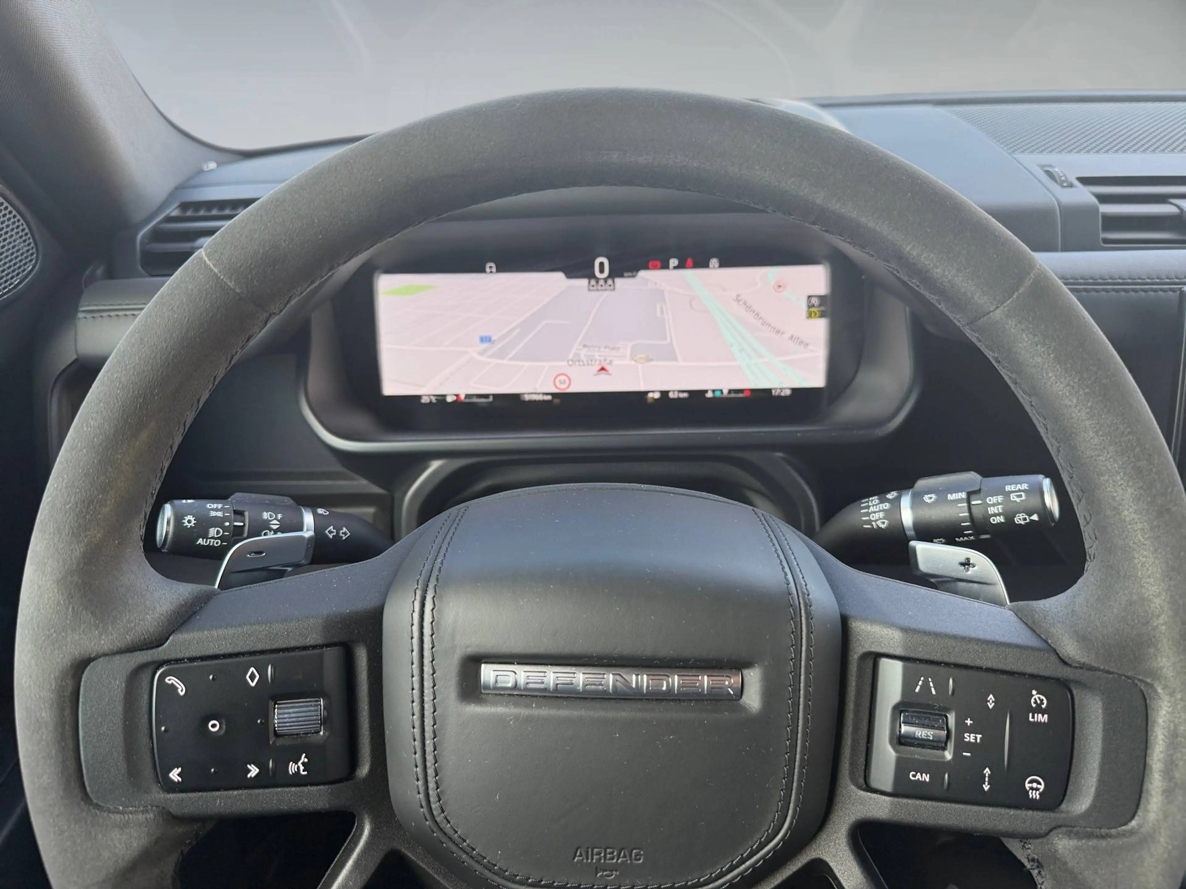 Land Rover Defender 110 Carpathian Edition V8 — photo 15