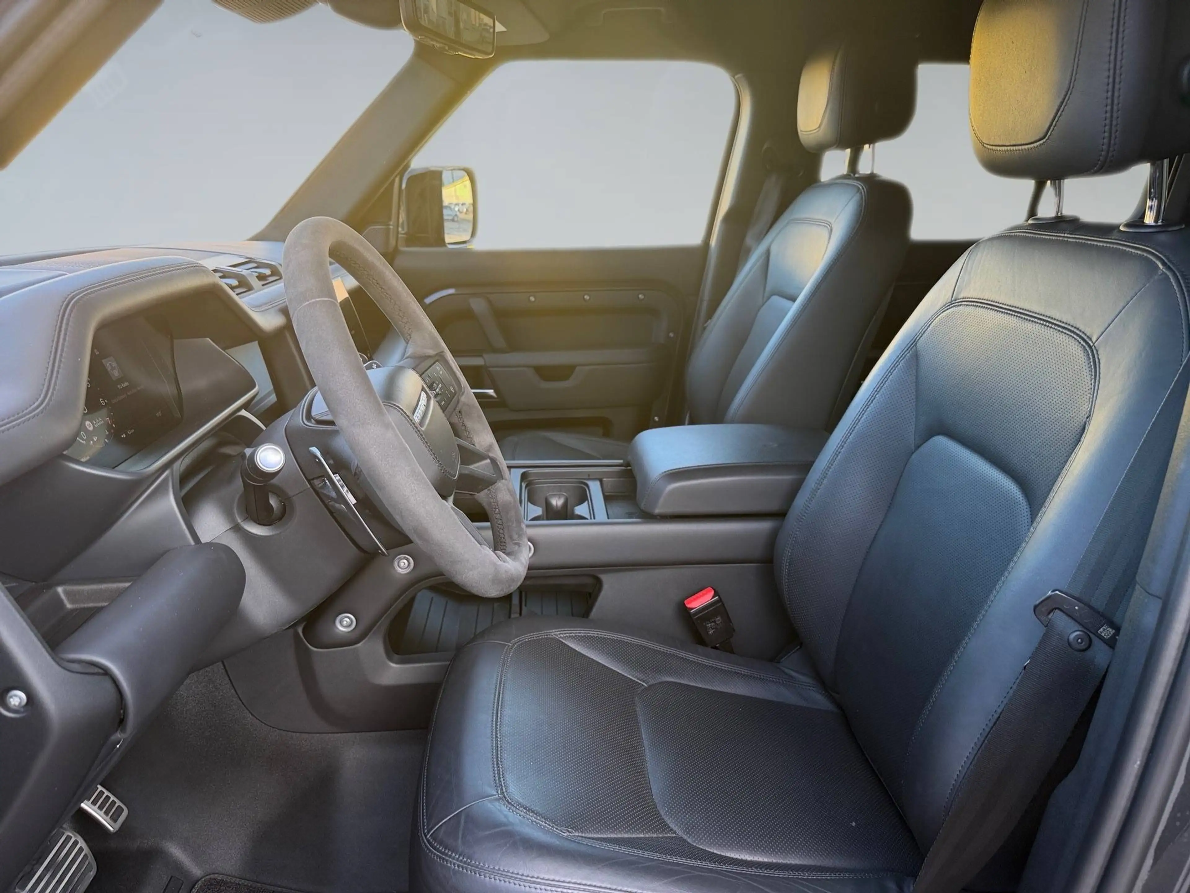 Land Rover Defender 110 Carpathian Edition V8 — photo 9