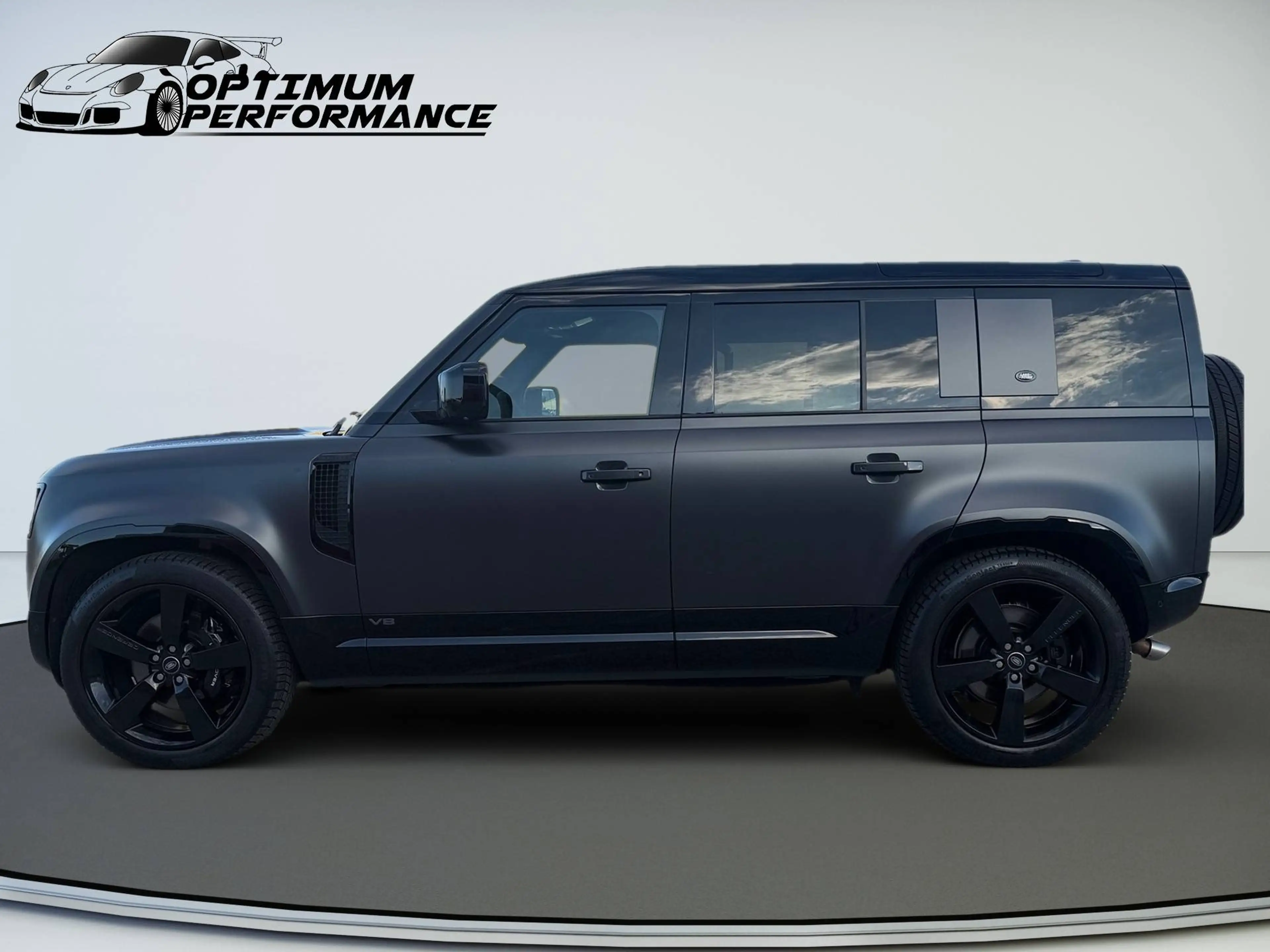 Land Rover Defender 110 Carpathian Edition V8 — photo 8