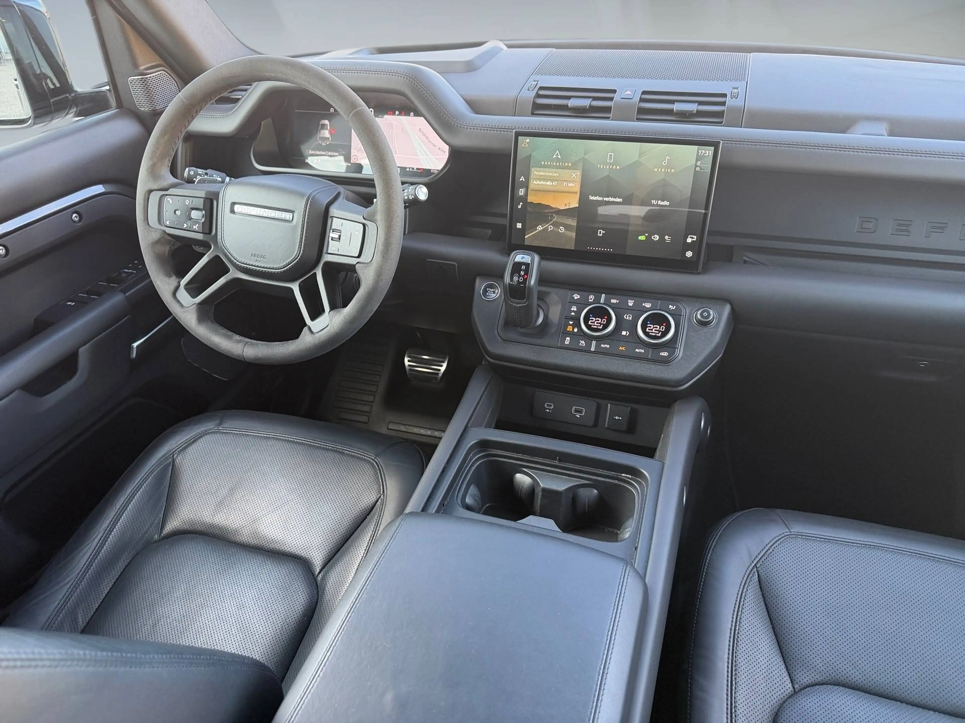Land Rover Defender 110 Carpathian Edition V8 — photo 11