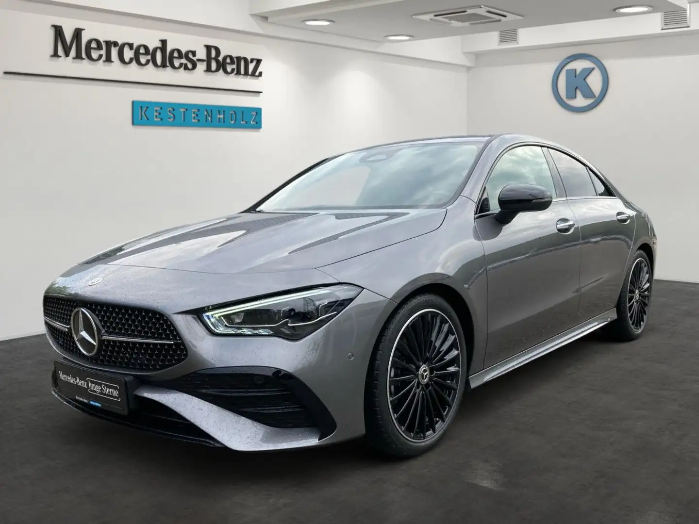 Mercedes-Benz CLA 220 4Matic AMG+NIGHT+KEYGO+KAMERA+MULTIBEAM Grau - 2