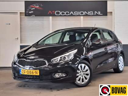 Kia Ceed / cee'd 1.4 CVVT X-tra + STOEL-/ STUURVERWARMING !!