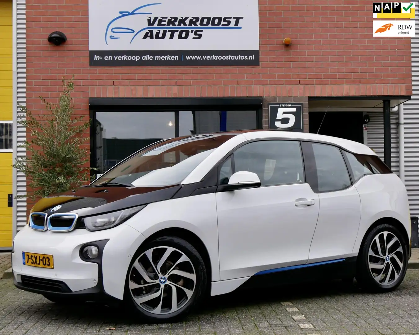 BMW i3 Comfort 22 kWh. pano. leder. led. camera. stoelver Alb - 1