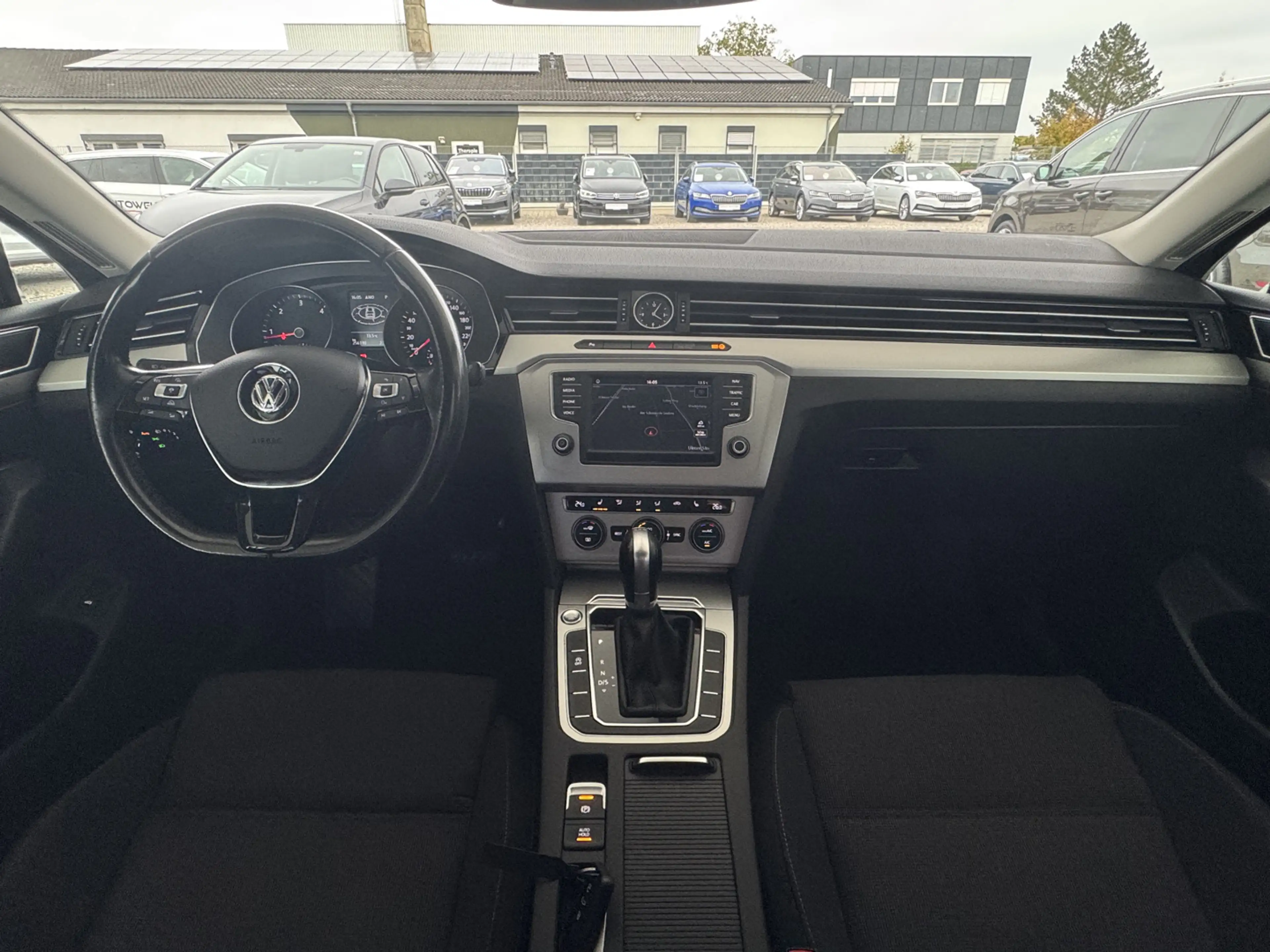Volkswagen Passat Passat 2.0 TDI DSG,ACC,TEMP,NAVI,AHK — photo 9