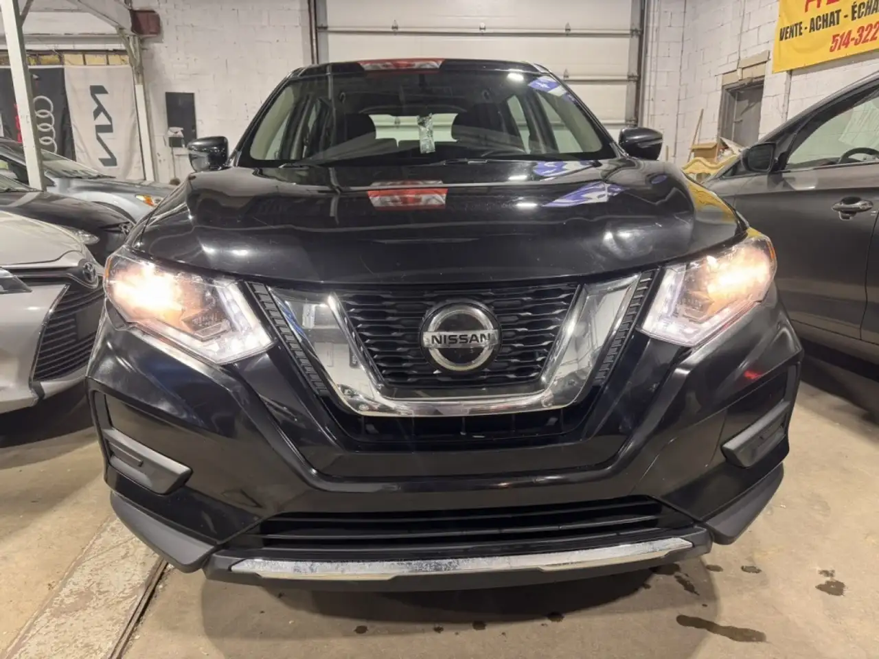 Nissan Rogue fotografie Nissan Rogue