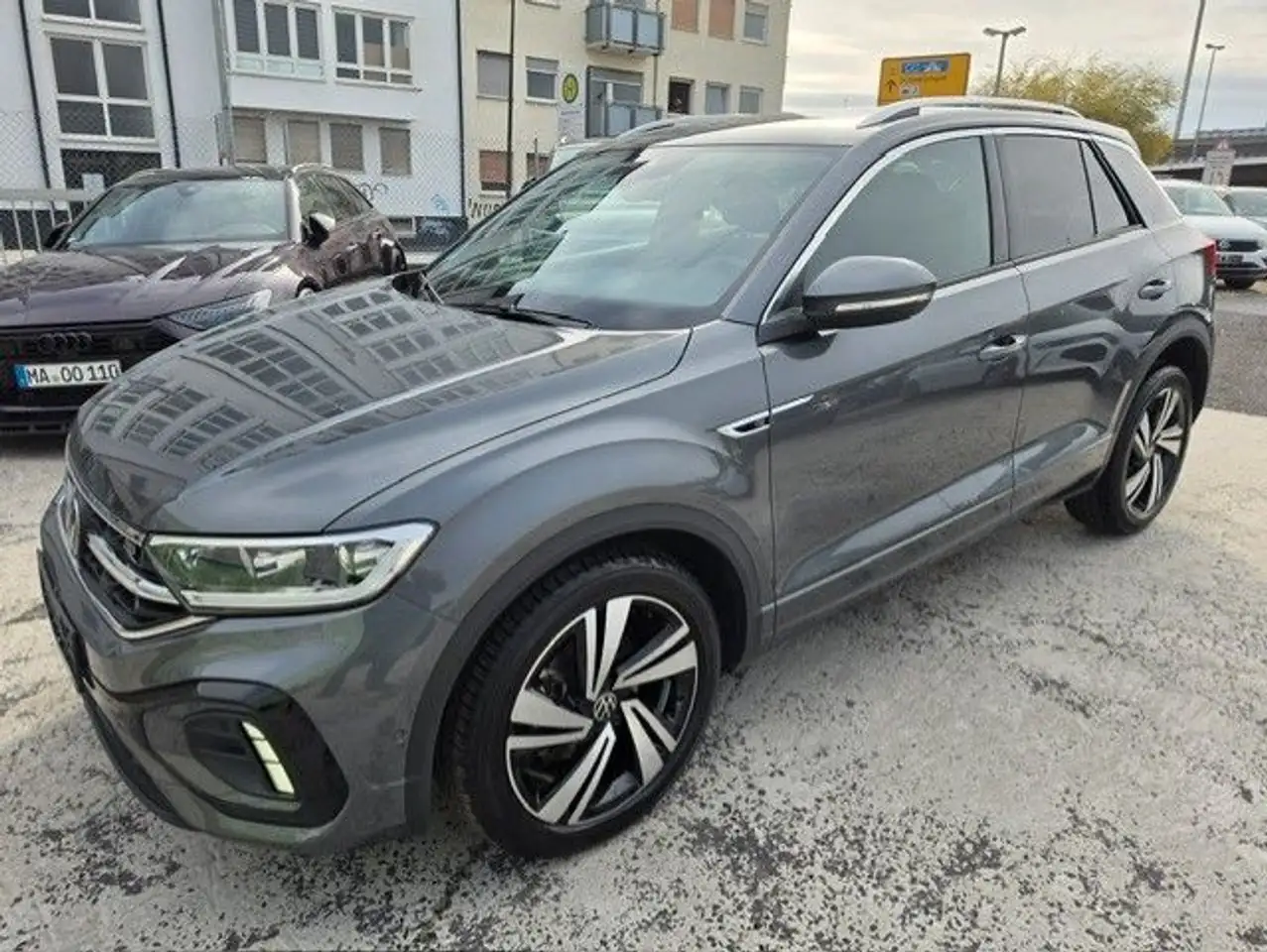Volkswagen T-Roc, фото 1