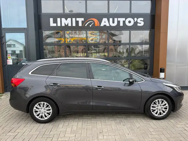 Kia Ceed view 8
