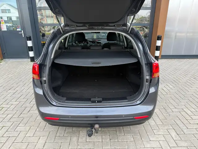 Kia Ceed view 10