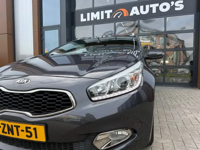 Kia Ceed view 11