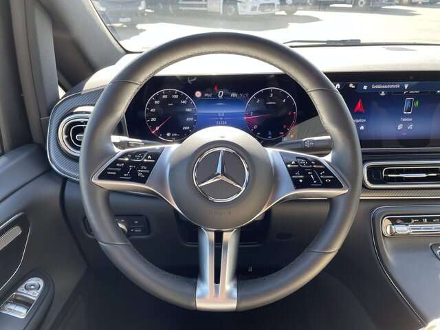 Mercedes-Benz V 250