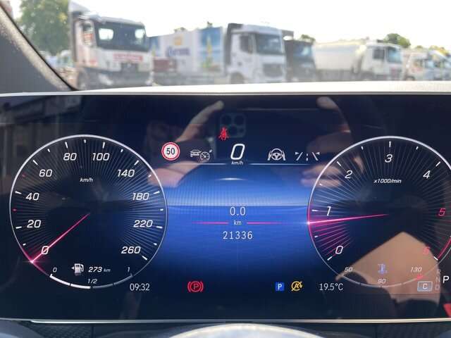 Mercedes-Benz V 250