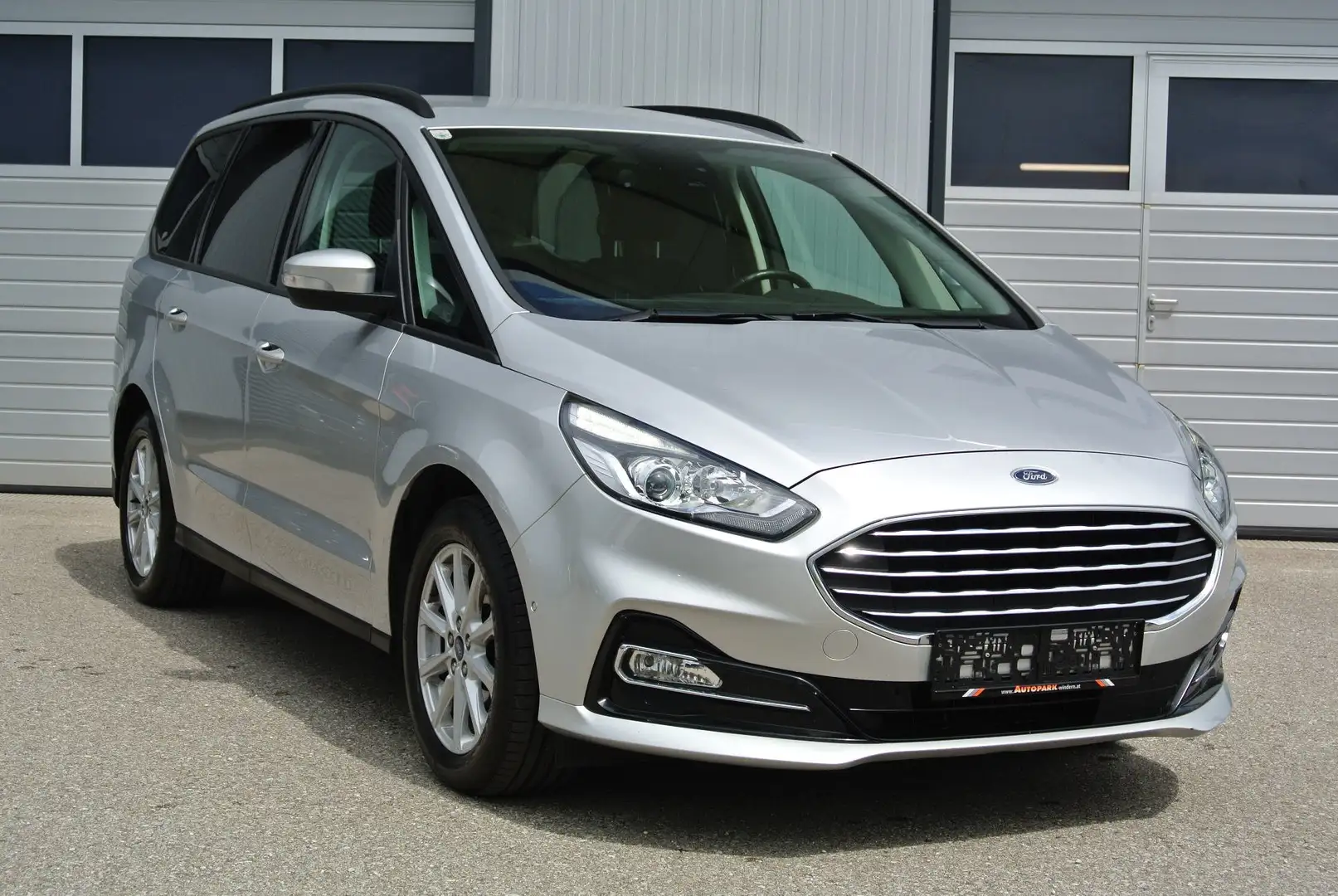Ford Galaxy 2,5 Duratec FHEV Aut. Edition * NAVI * KAMERA* Silber - 1