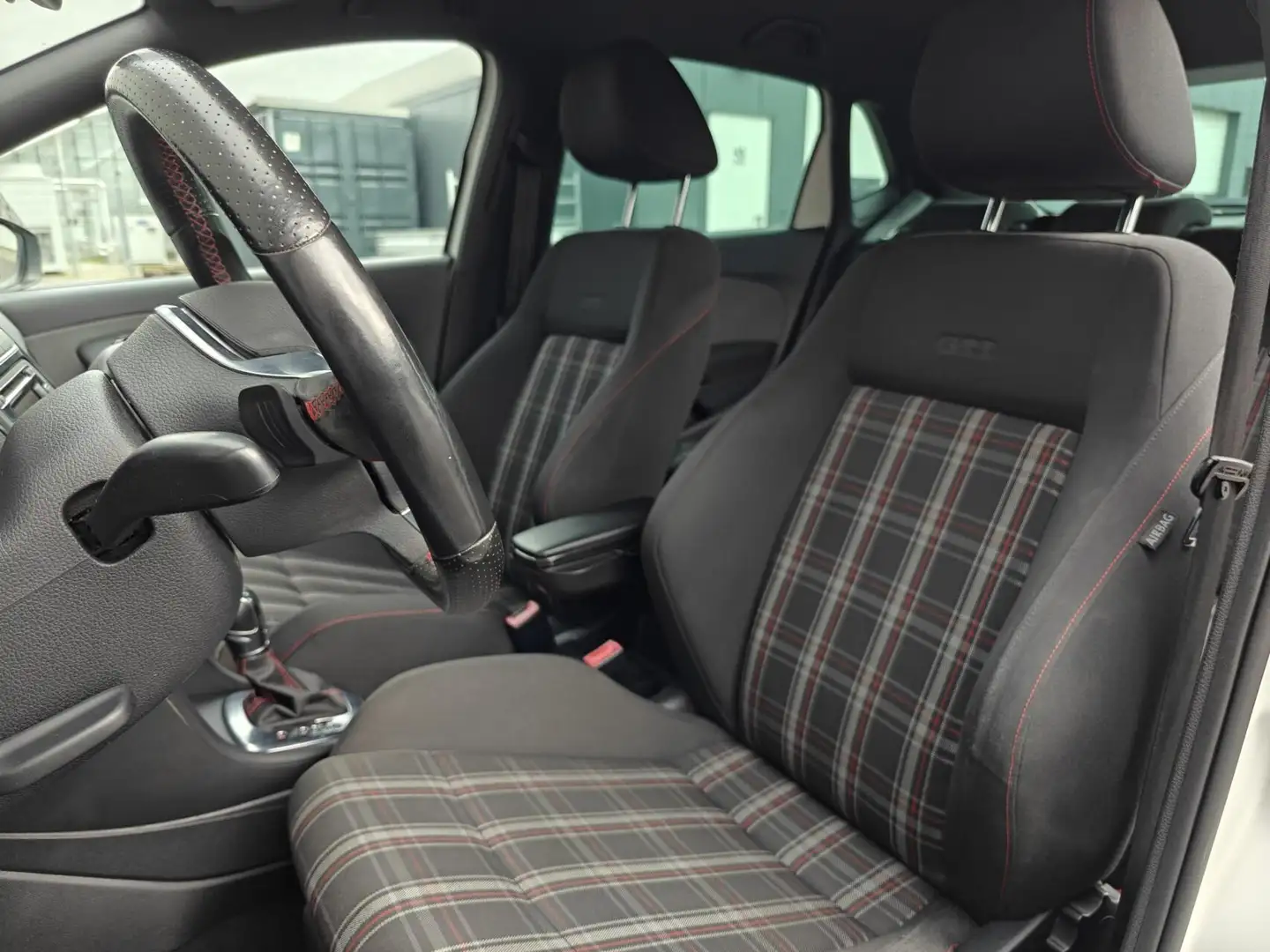 Volkswagen Polo GTI 1.4 TSI Wit - 2