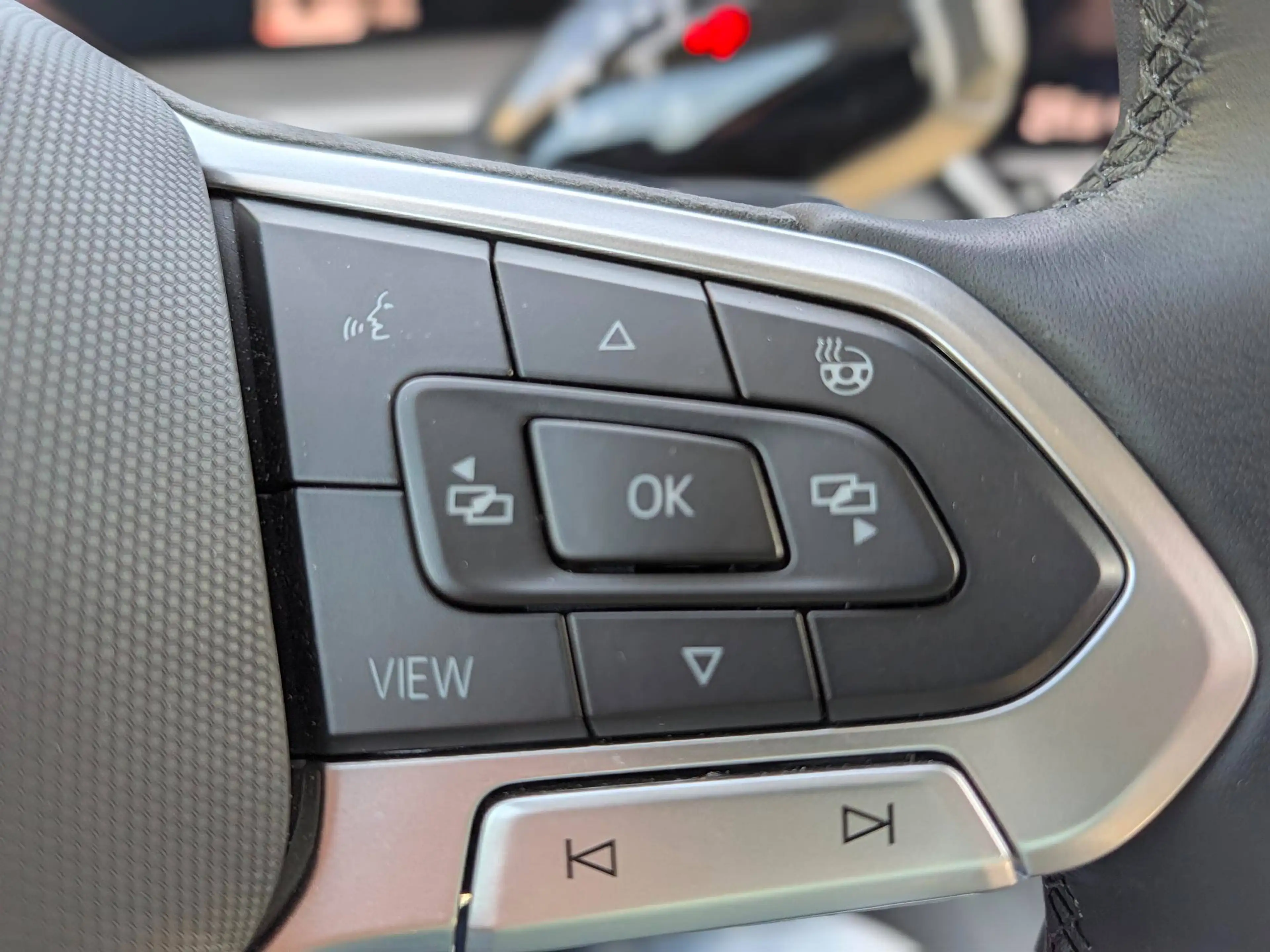 Volkswagen Tayron 7 zit - trekhaak - 360camera - verwarmd stuur - ambiance — photo 6