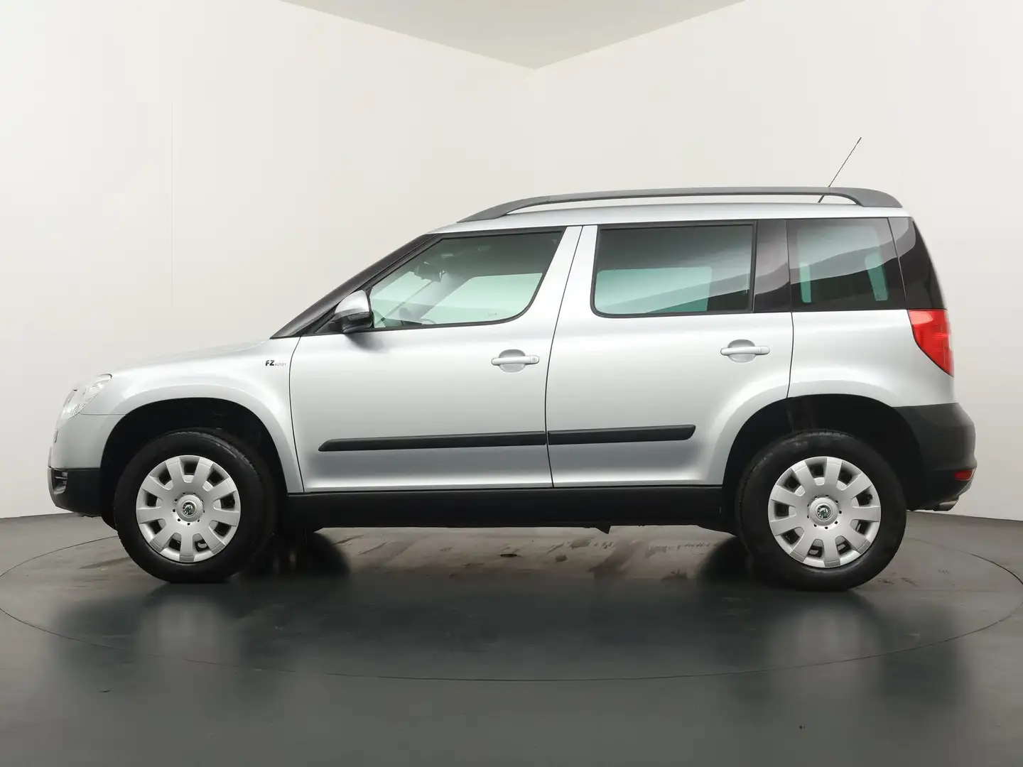 Skoda Yeti 1.2 TSI Sprint - Trekhaak - Parkeersensoren - Crui Grijs - 2