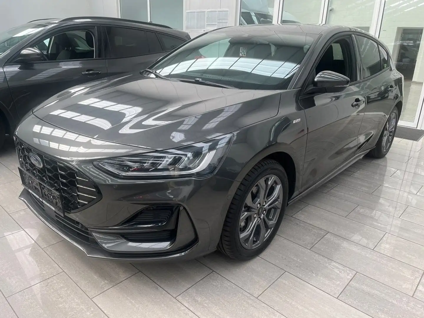 Ford Focus mHEV ST-Line *18.500KM* - 1