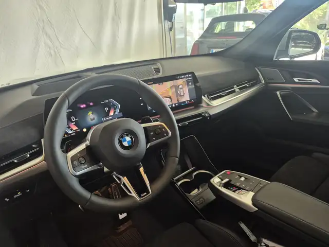 BMW X1 xDrive20d M Sportpaket Pro / AHK verfügbarf ab: 11 Ansicht 18