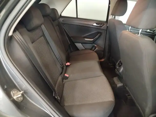 Volkswagen T-Roc view 6