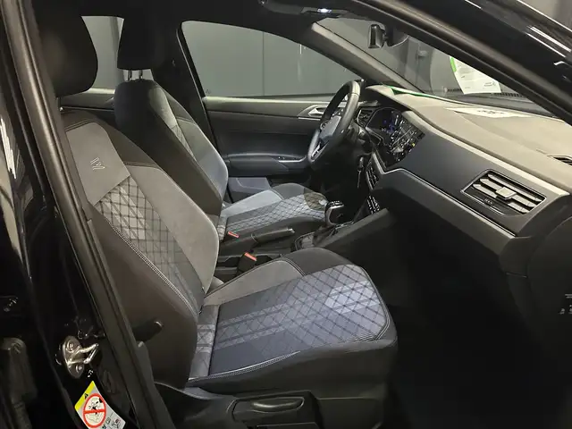 Volkswagen Polo view 10