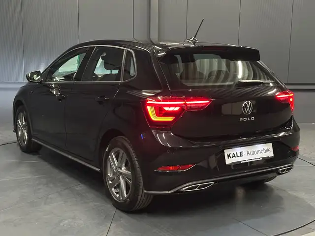 Volkswagen Polo view 3