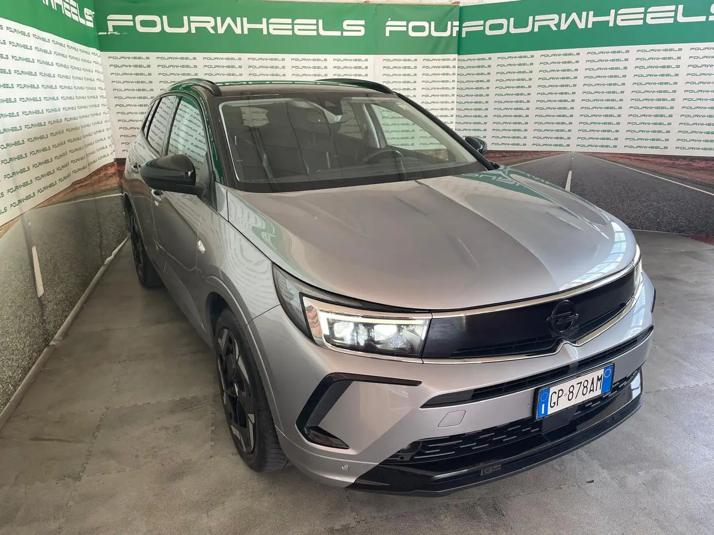 Opel Grandland X Grandland I 2022 1.6 phev GS Line awd 300cv auto Argento - 1
