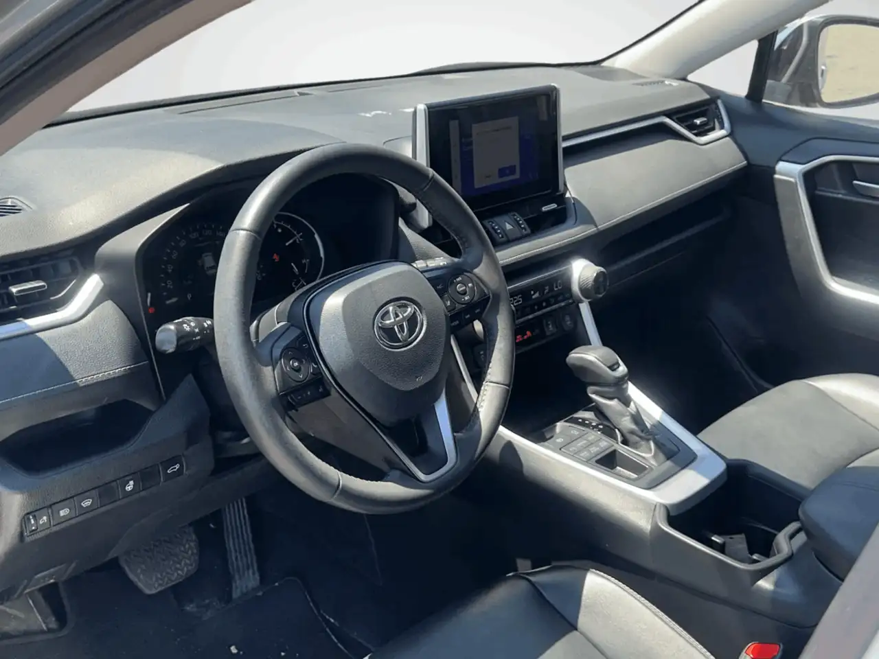 Toyota RAV 4 снимка Toyota RAV 4