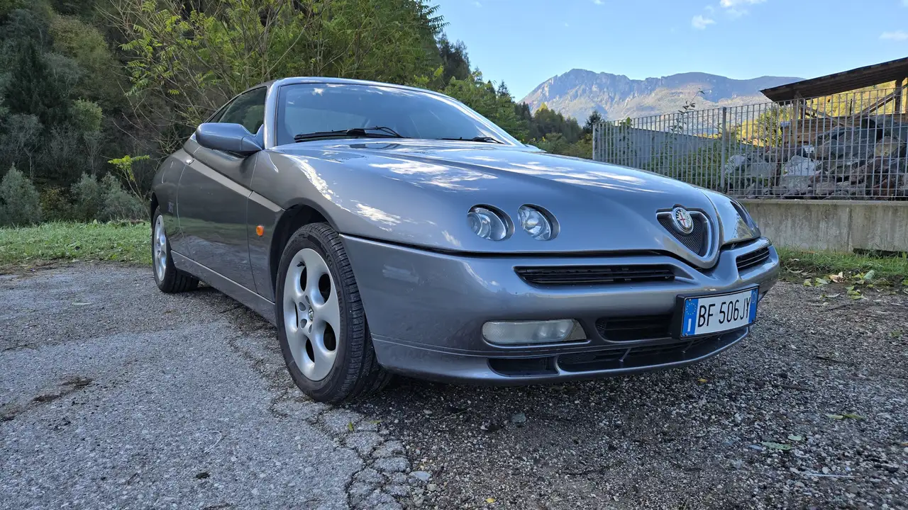Alfa Romeo GTV 2.0 V6 tb L ASI, foto 3