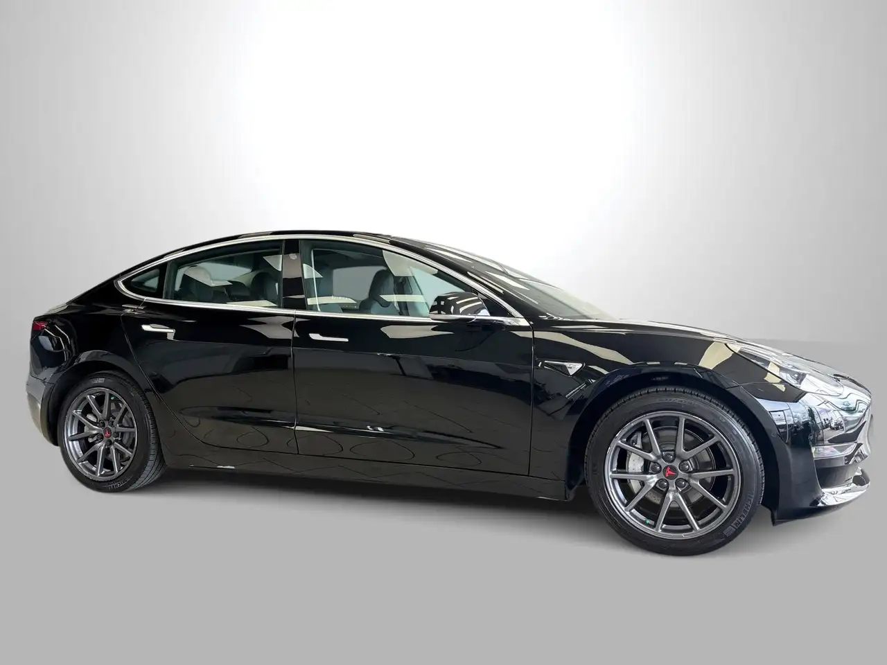 Tesla Model 3 photo Tesla Model 3