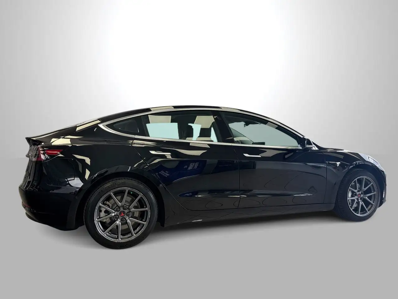 Tesla Model 3 photo Tesla Model 3