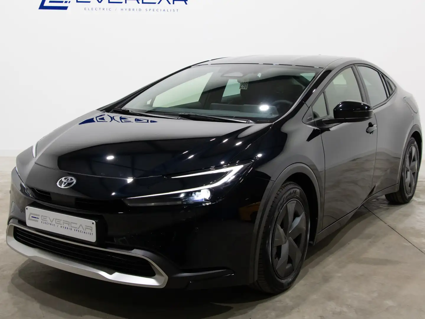 Toyota Prius 2.0i PHEV Premium Plus Dynamic **NEW CAR** Negro - 1