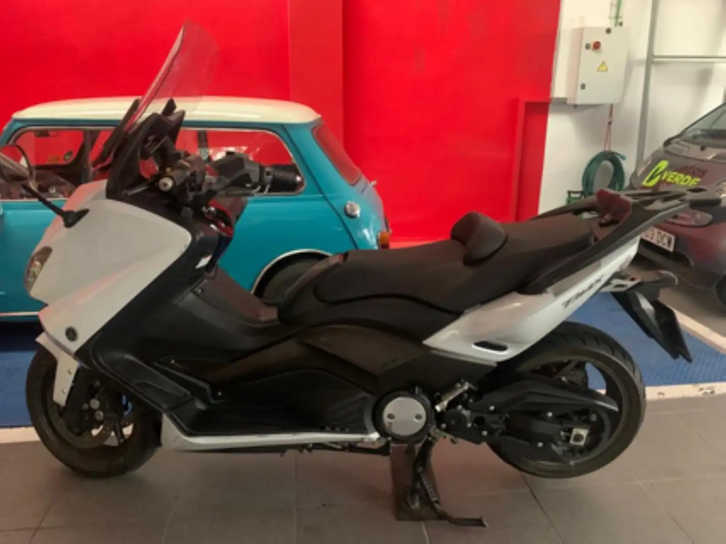 Yamaha TMAX 530 Blanco - 1