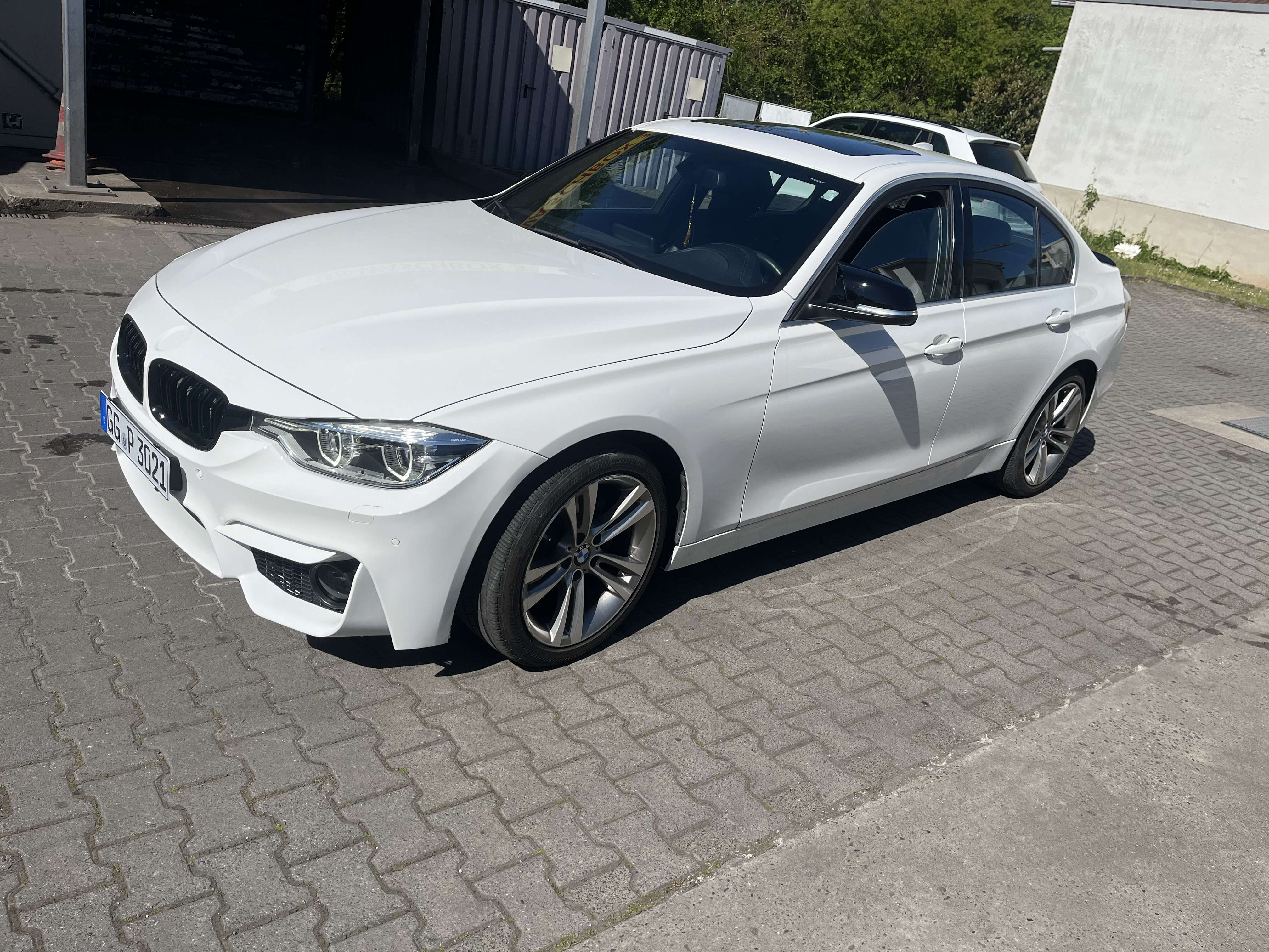 Second hand Bmw 3 Series 
