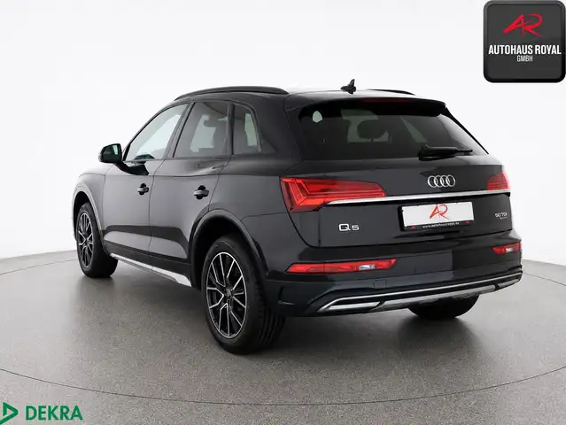 Audi Q5 view 3