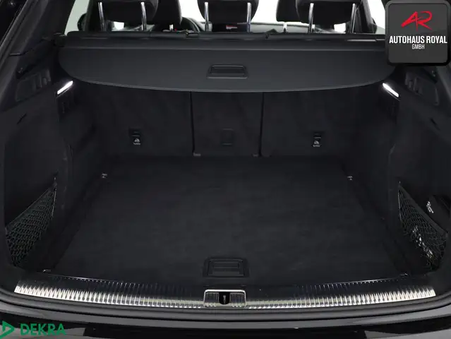 Audi Q5 view 13