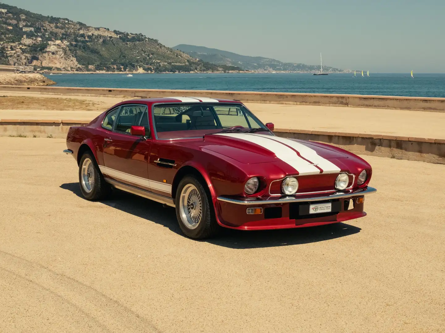 Aston Martin Vantage V8 Rosso - 1