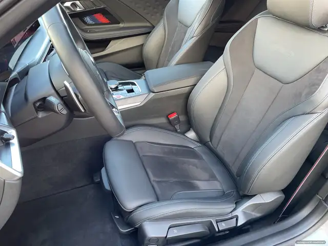 BMW M2 view 11