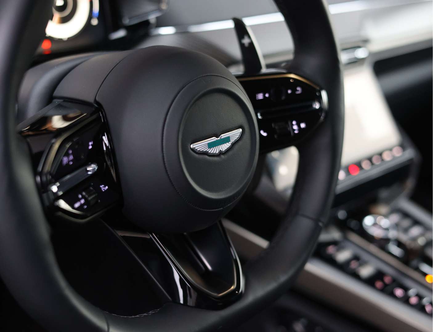 Aston Martin Vanquish Coupé 5.2 V12 Q Epsilon Black - - Joinsteer - #4