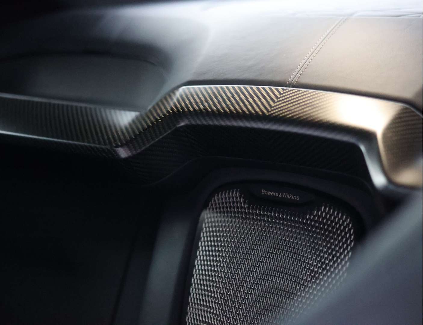 Aston Martin Vanquish Coupé 5.2 V12 Q Epsilon Black - - Joinsteer - #3