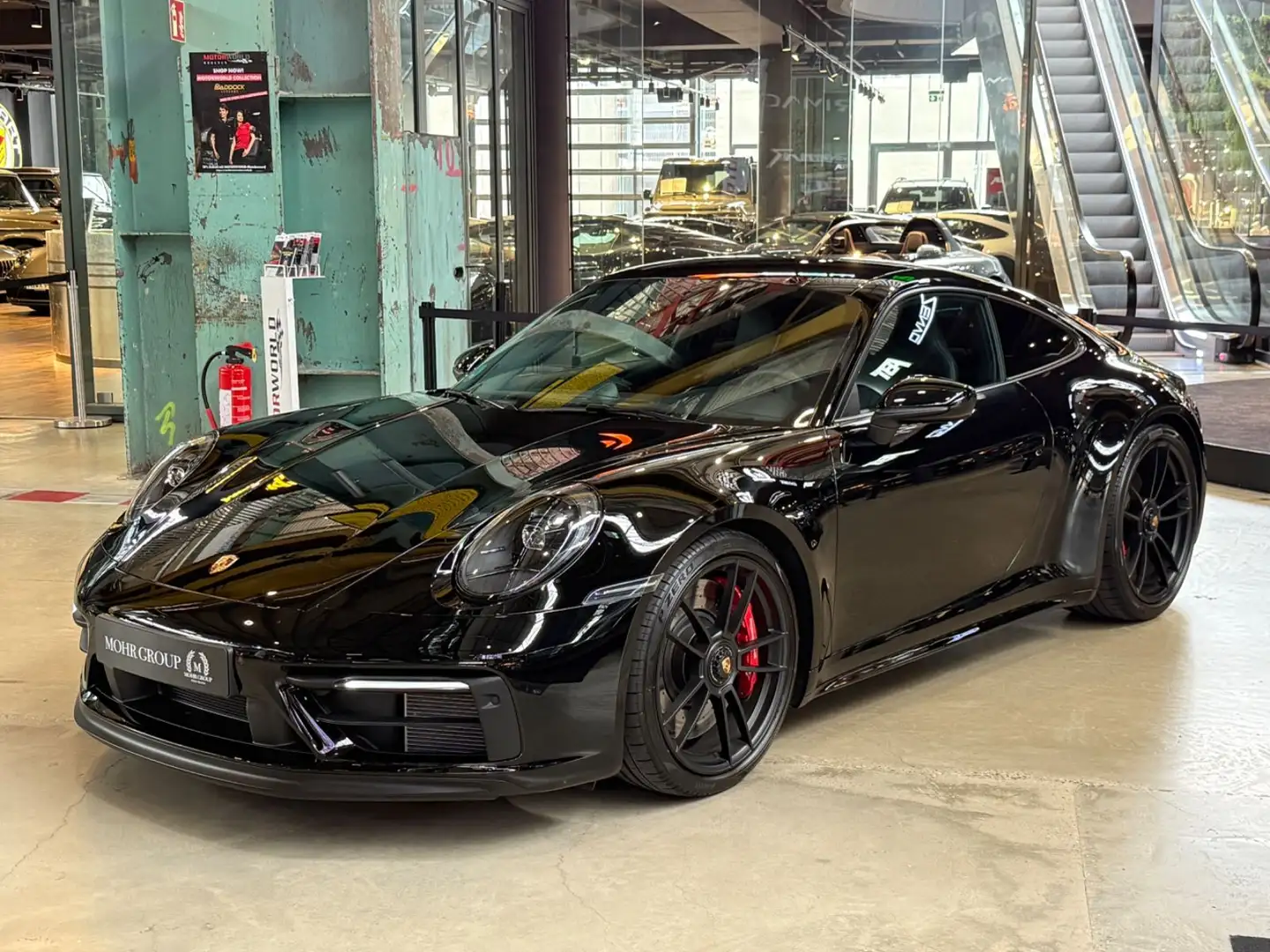 Porsche 992 911 Carrera GTS/1.HAND/APPROVED 09-2027 Schwarz - 2