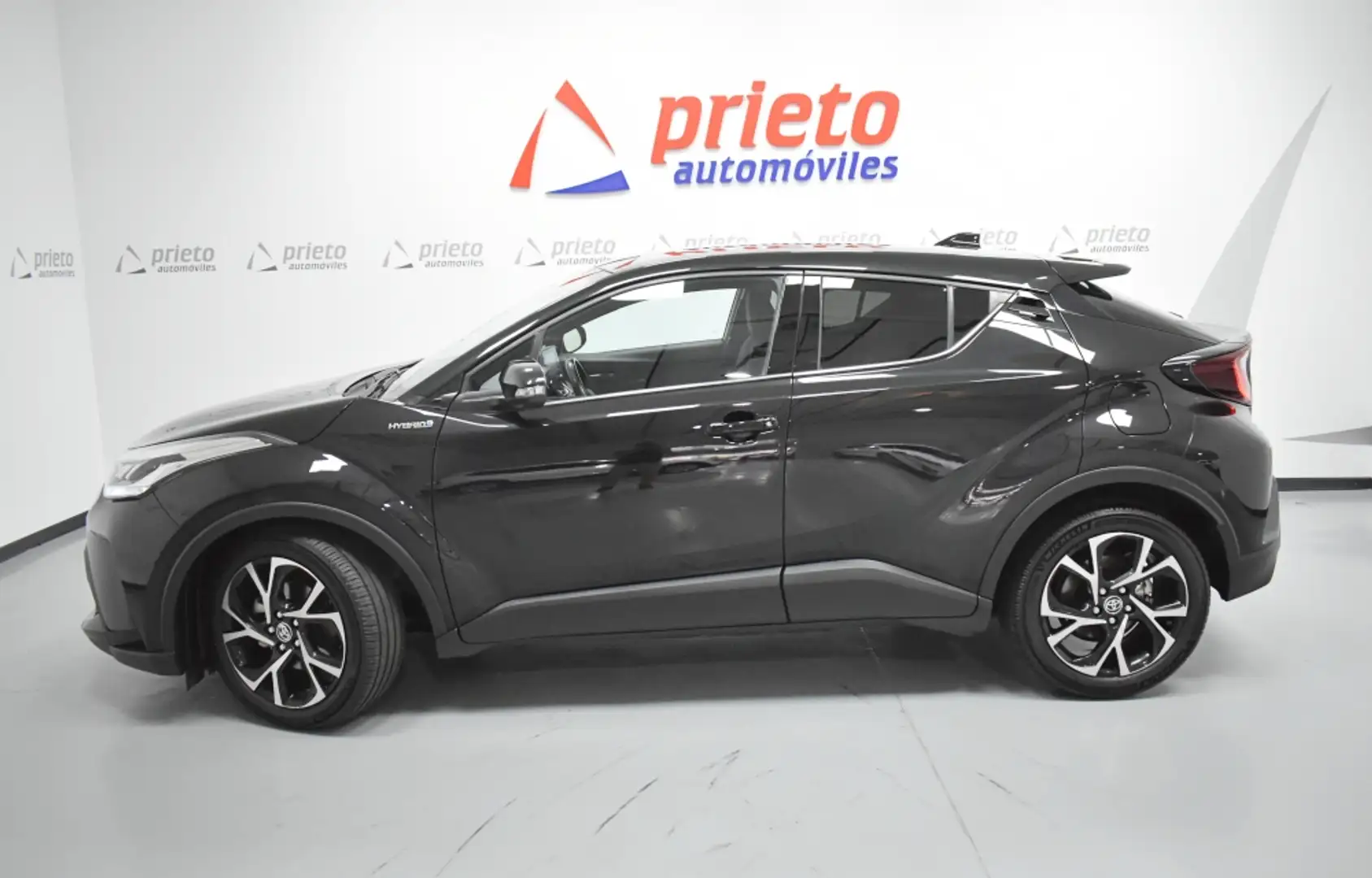 Toyota C-HR 125H Advance Noir - 2